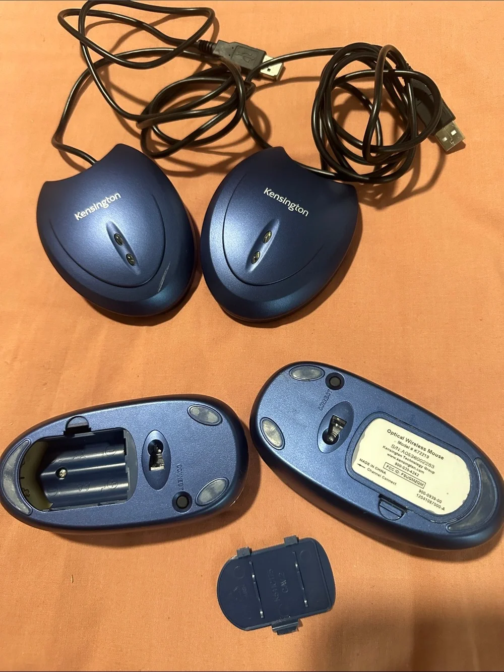 Pair of Vintage Kensington K72219 PilotMouse Wireless Optical Mice
